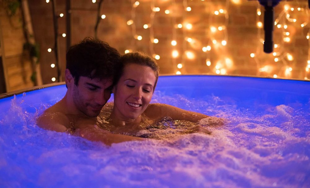 Bestway Lay-Z-Spa Paris Air Jet 4-6 Person Inflatable Hot Tub - Image 2