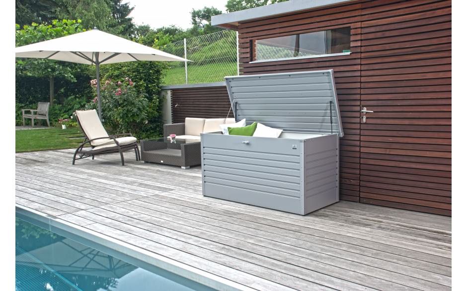 Pure Garden Buildings