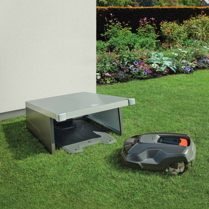 Biohort High Quality Charly Size 2 Garden Robotic Lawn Mower Garage