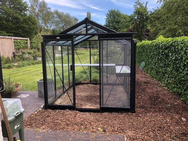 Pure Garden Buildings