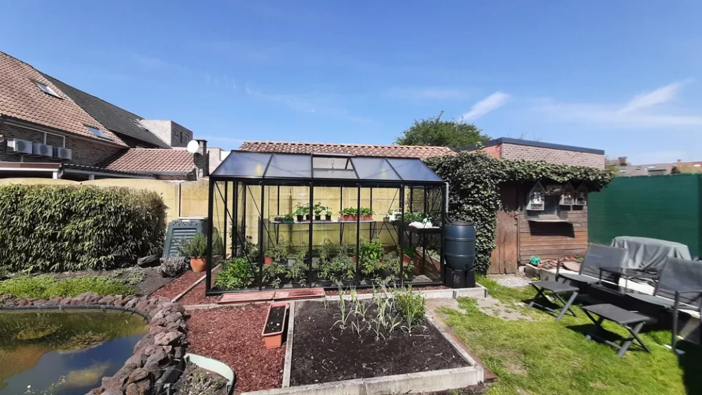 Pure Garden Buildings