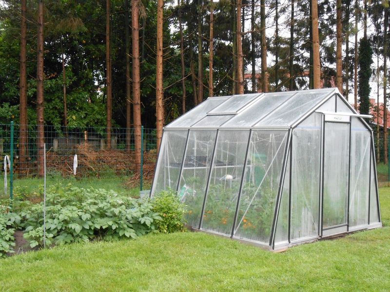 Pure Garden Buildings