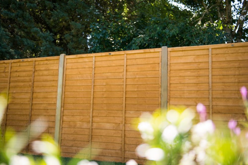 Forest Garden 6ft High x 6ft Width Overlap Fence Panel (W)1.83m (H)1.83m - Image 6